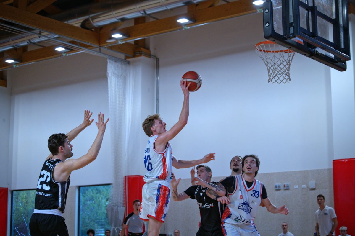 SERIE C: SERIANA-MAZZANO 87-81 — foto 1